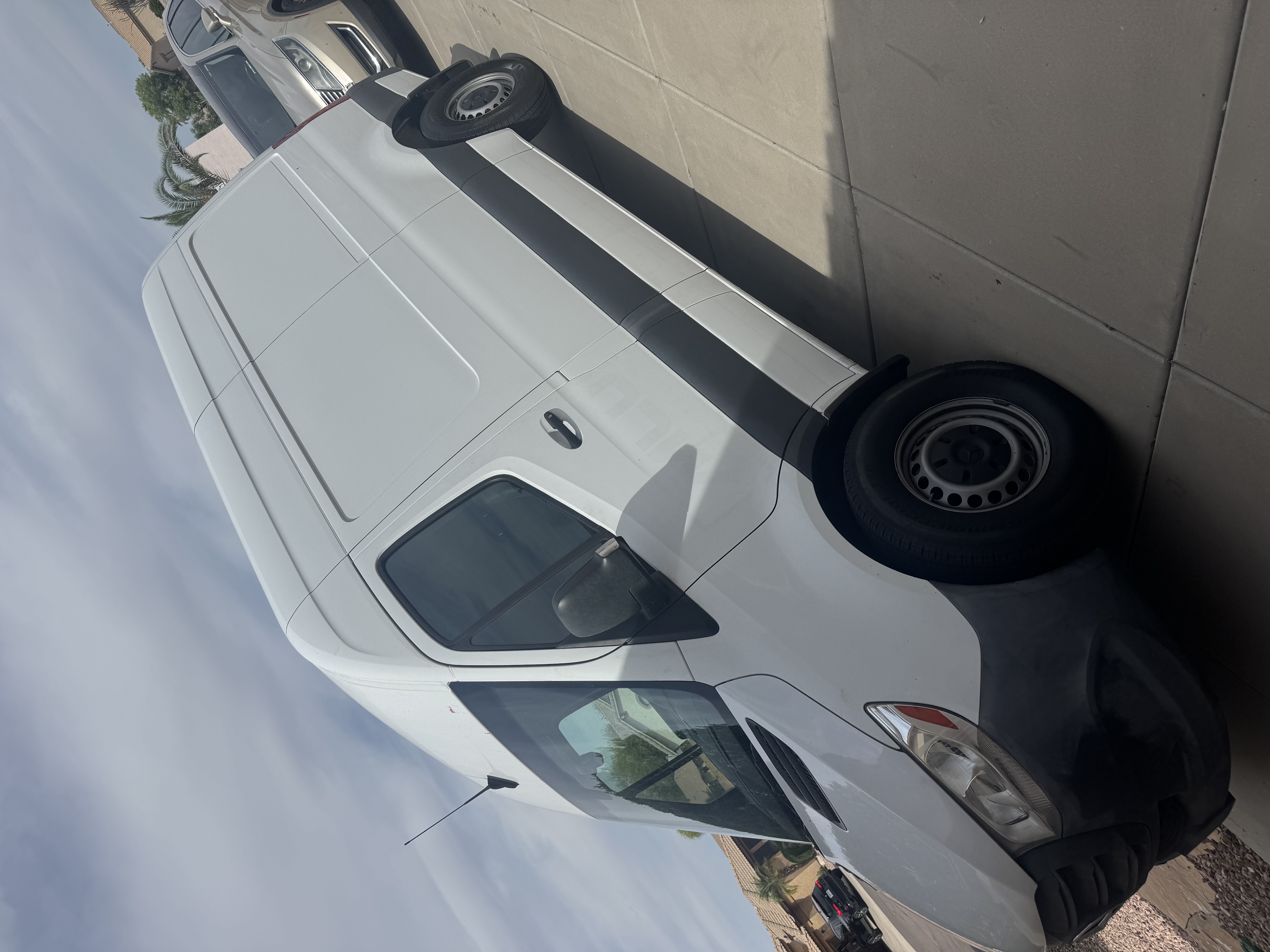 Used 2021 Mercedes-Benz Sprinter 2500 image 1