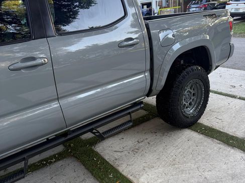 Used 2021 Toyota Tacoma TRD Sport image 8