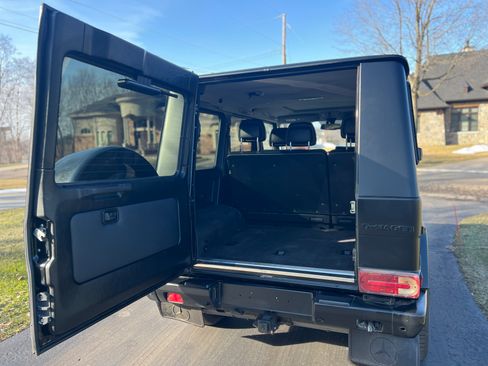 Used 2010 Mercedes-Benz G 550 image 13