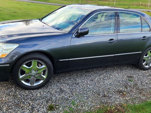 Used 2004 Lexus LS 430 image 10