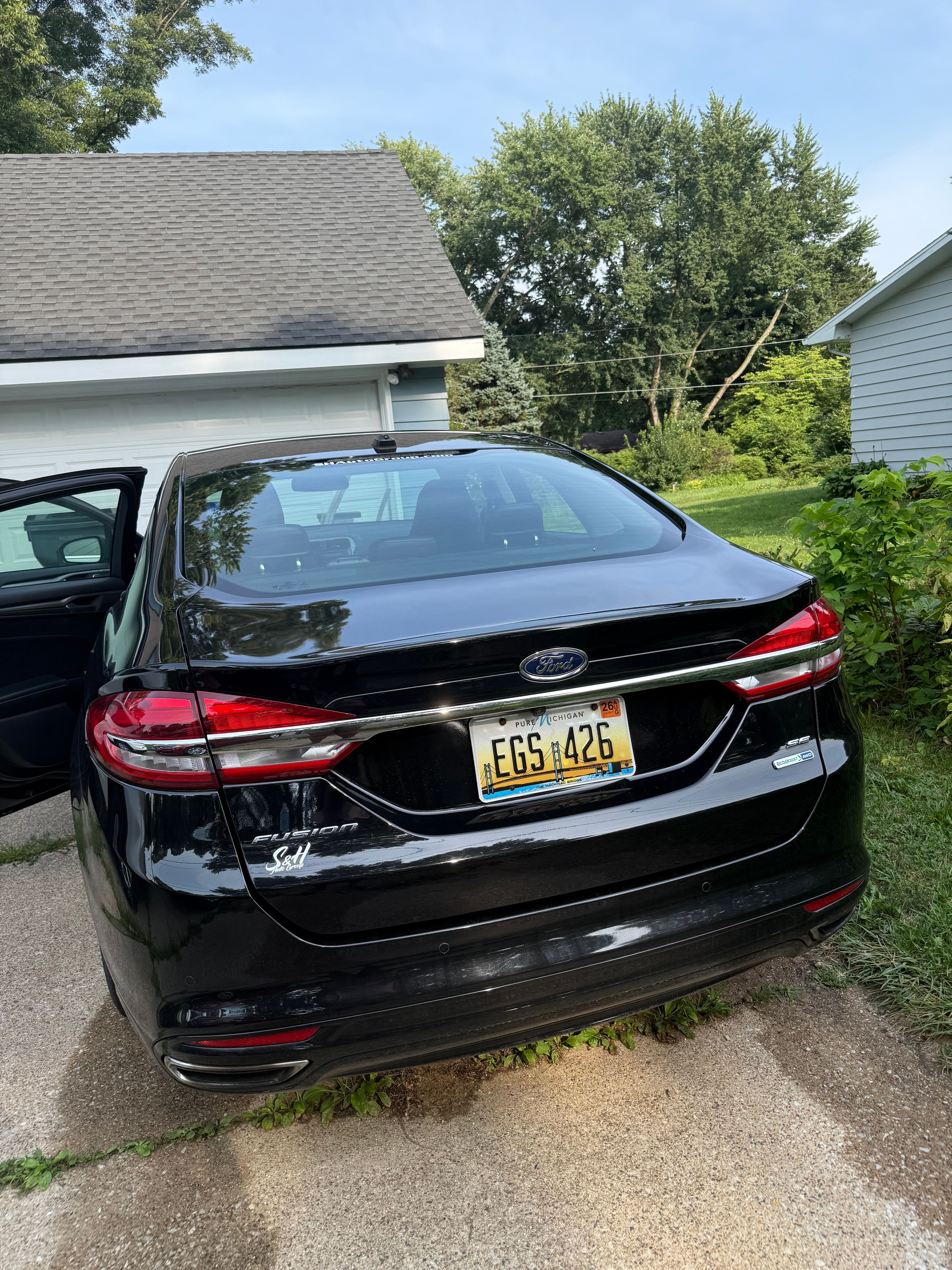 Used 2018 Ford Fusion SE w/ Fusion SE Technology Package AWD/4WD image 6