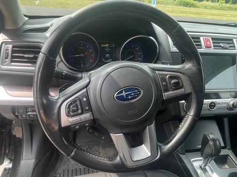 Used 2015 Subaru Outback 2.5i Limited AWD/4WD image 11