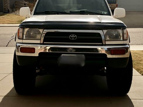 Used 1998 Toyota 4Runner SR5 image 18