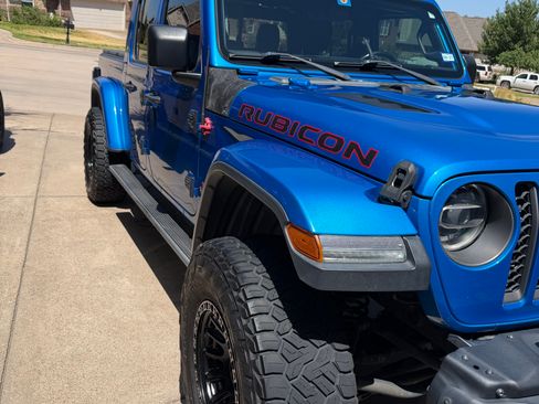 Used 2020 Jeep Gladiator Rubicon AWD/4WD image 4
