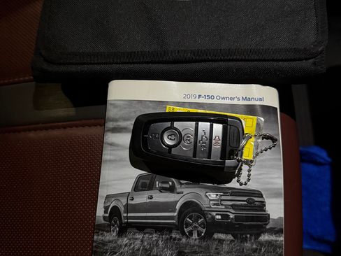 Used 2019 Ford F150 Platinum w/ Equipment Group 701A Luxury image 21