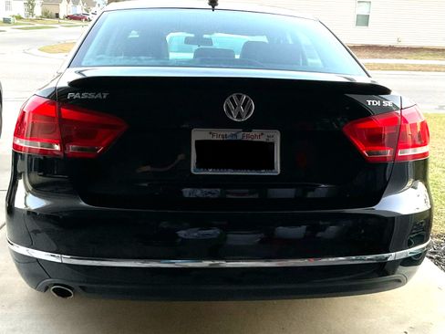 Used 2015 Volkswagen Passat TDI SE image 6