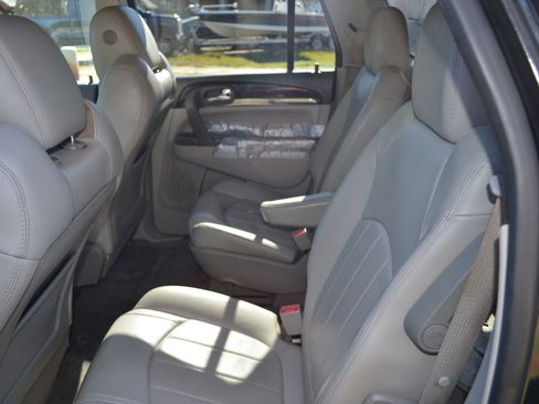 Used 2015 Buick Enclave Leather image 19