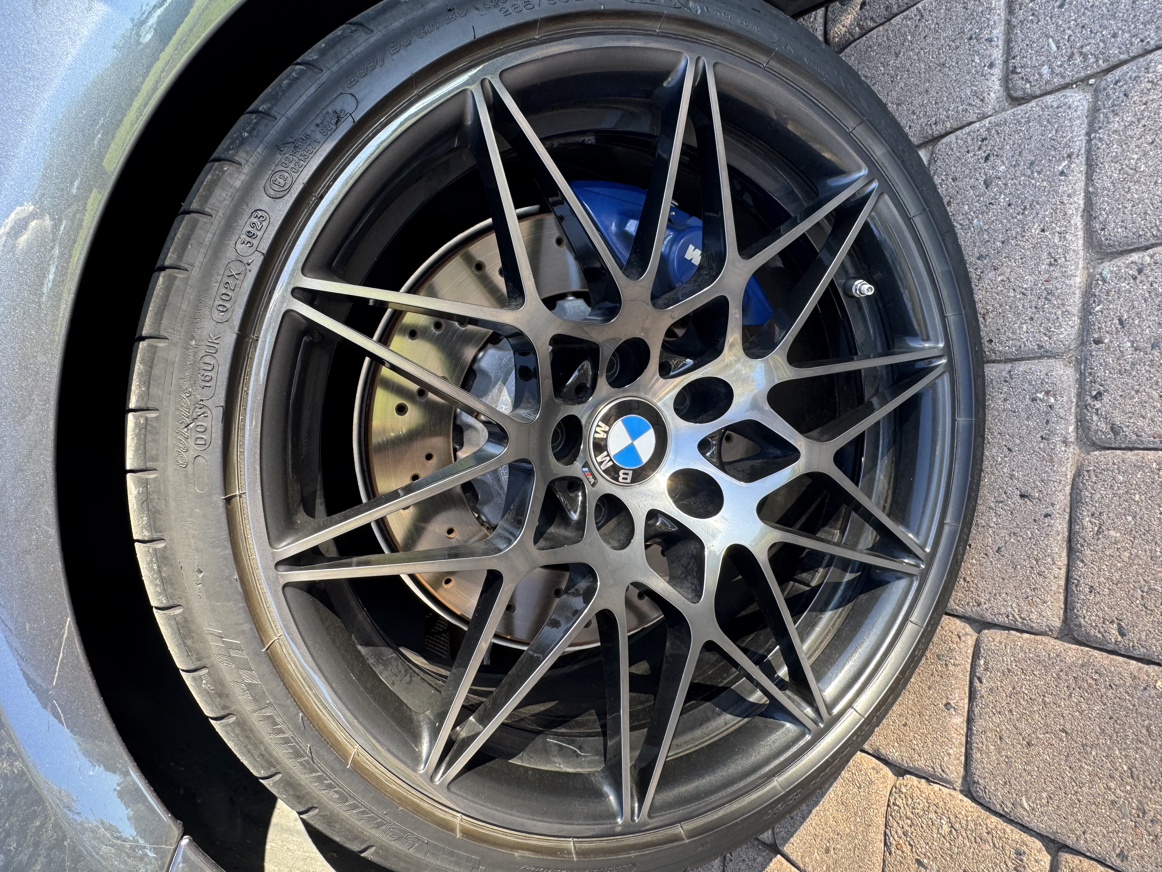 Used 2020 BMW M4 Convertible w/ Competition Package RWD image 15