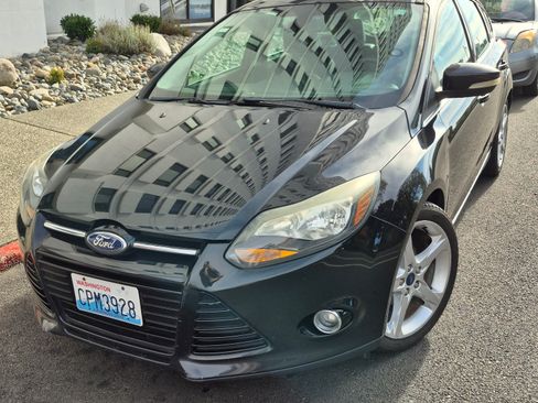 Used 2012 Ford Focus Titanium image 1