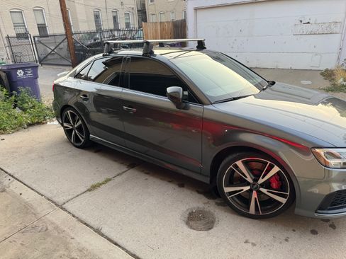 Used 2018 Audi RS 3 w/ Technology Package AWD/4WD image 5