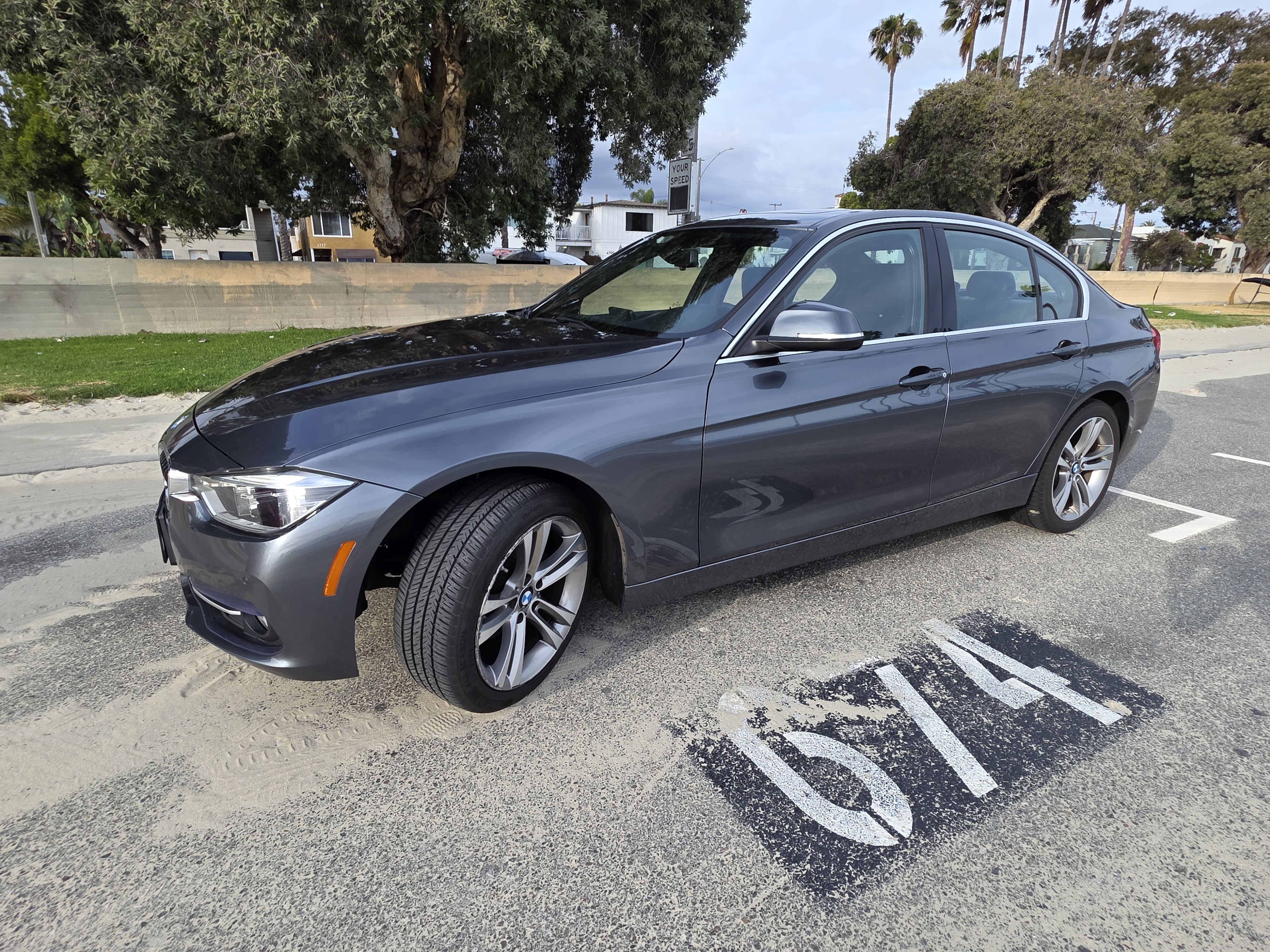 Used 2017 BMW 330i Sedan RWD image 2
