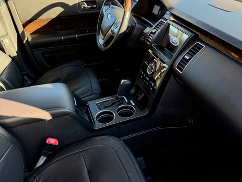 Used 2016 Ford Flex Limited w/ Equipment Group 303A image 2