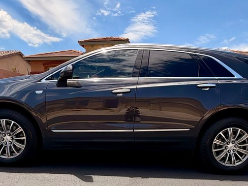 Used 2017 Cadillac XT5 Luxury w/ Driver Awareness Package FWD image 1
