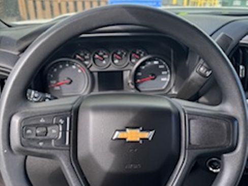 Used 2022 Chevrolet Silverado 1500 Custom image 11