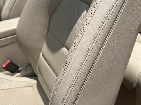 Used 2014 Mercedes-Benz E 350 Cabriolet image 21