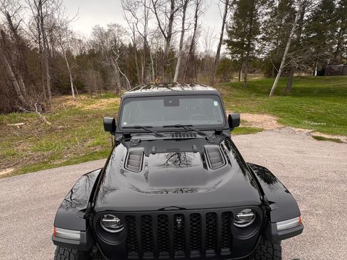 Used 2022 Jeep Wrangler Unlimited Rubicon w/ Steel Bumper Group AWD/4WD image 14