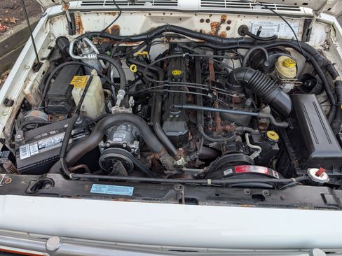 Used 2001 Jeep Cherokee Sport image 11