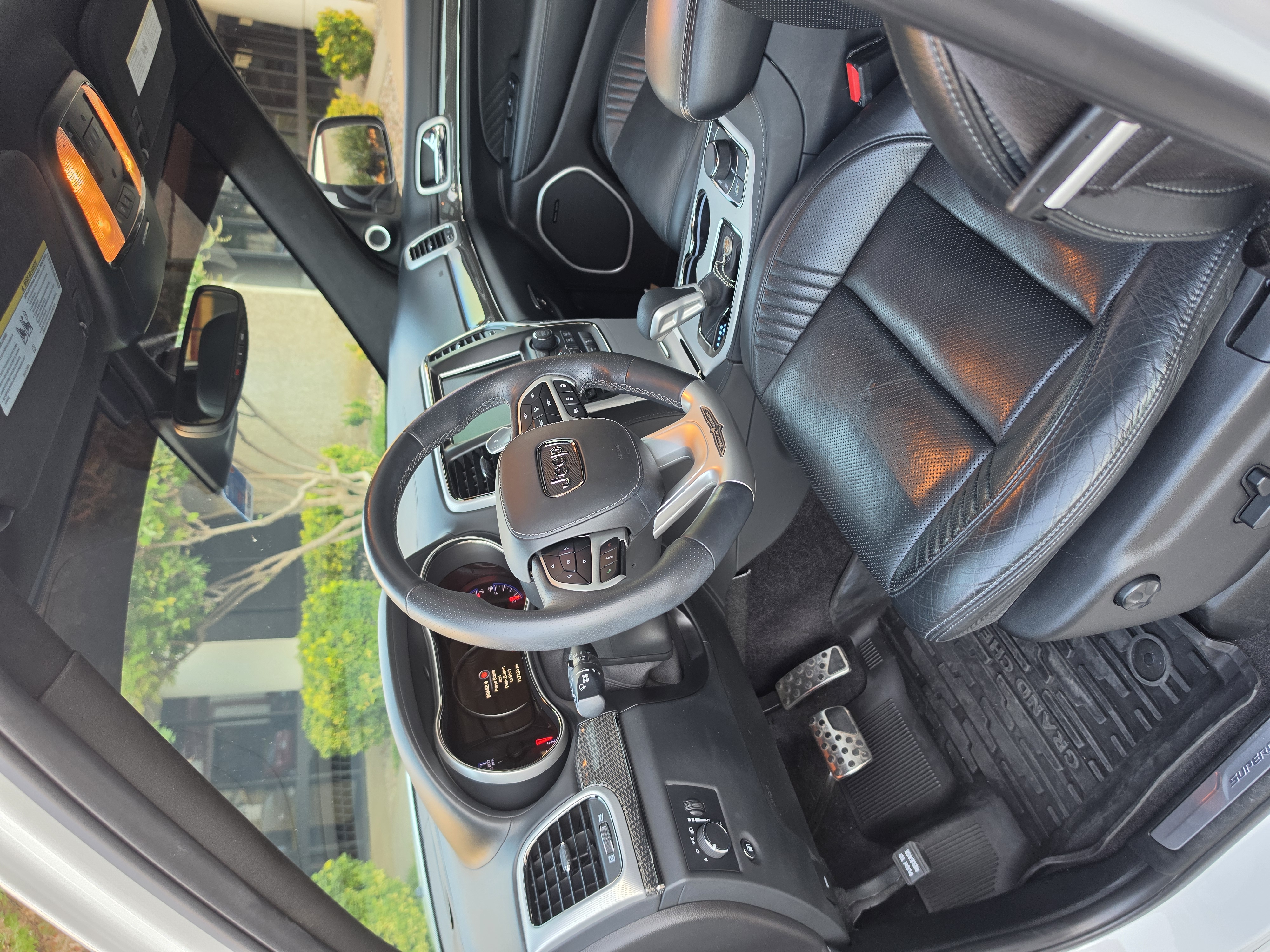 Used 2018 Jeep Grand Cherokee Trackhawk AWD/4WD image 26