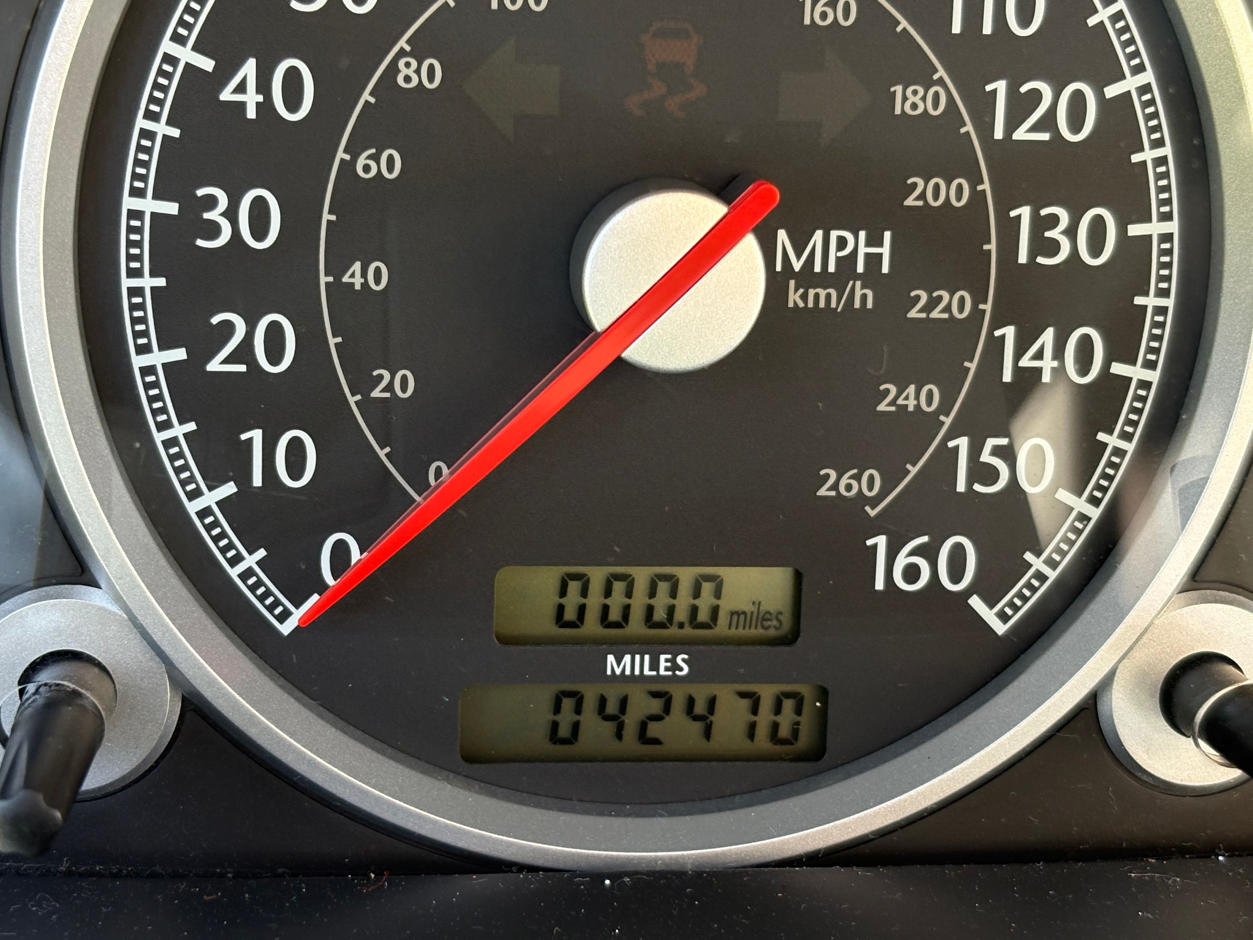 Used 2006 Chrysler Crossfire Limited RWD image 12