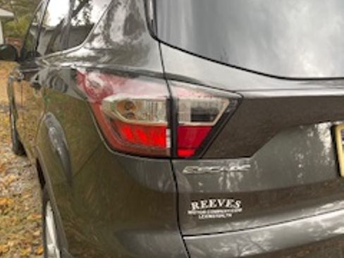 Used 2017 Ford Escape SE image 9