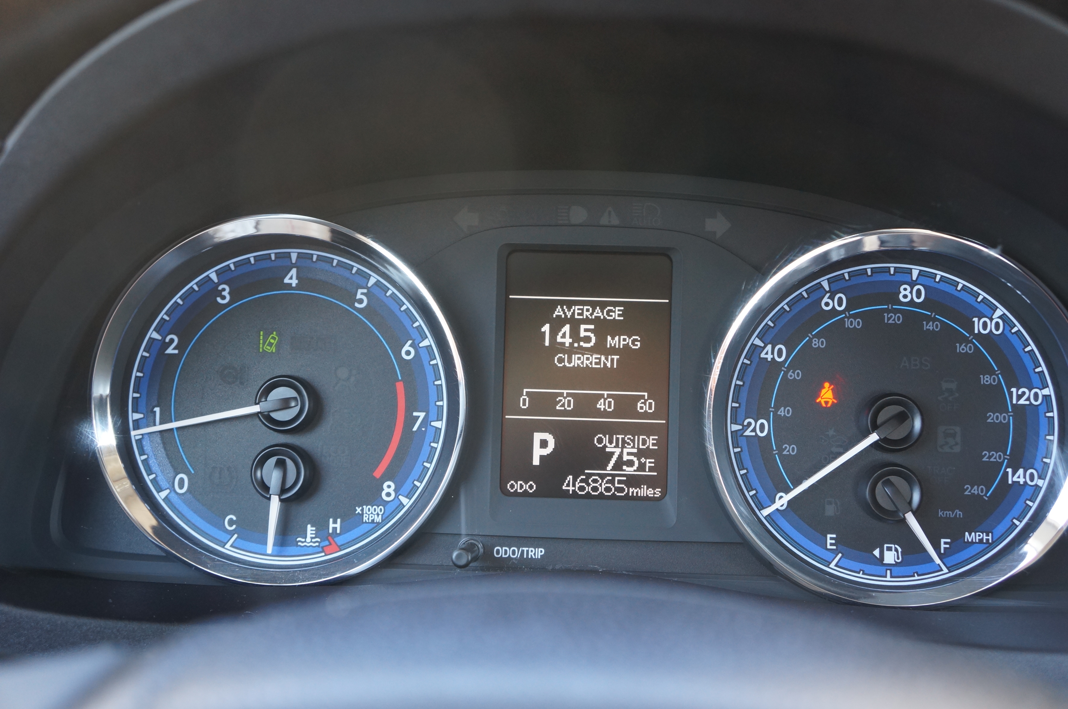 Used 2018 Toyota Corolla LE w/ LE Premium Package w/Moonroof FWD image 19