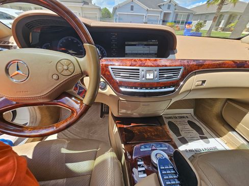Used 2010 Mercedes-Benz S 550 image 16