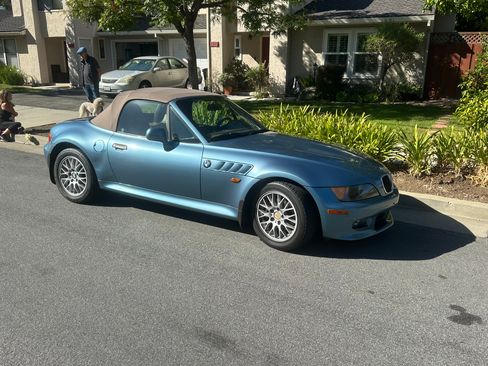 Used 1999 BMW Z3 2.5i image 15