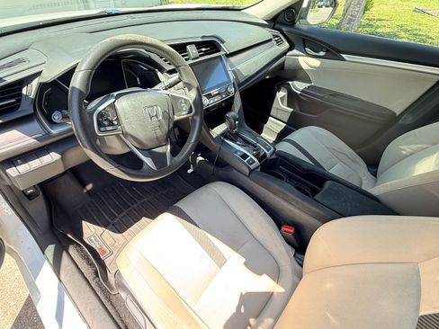 Used 2016 Honda Civic EX image 10