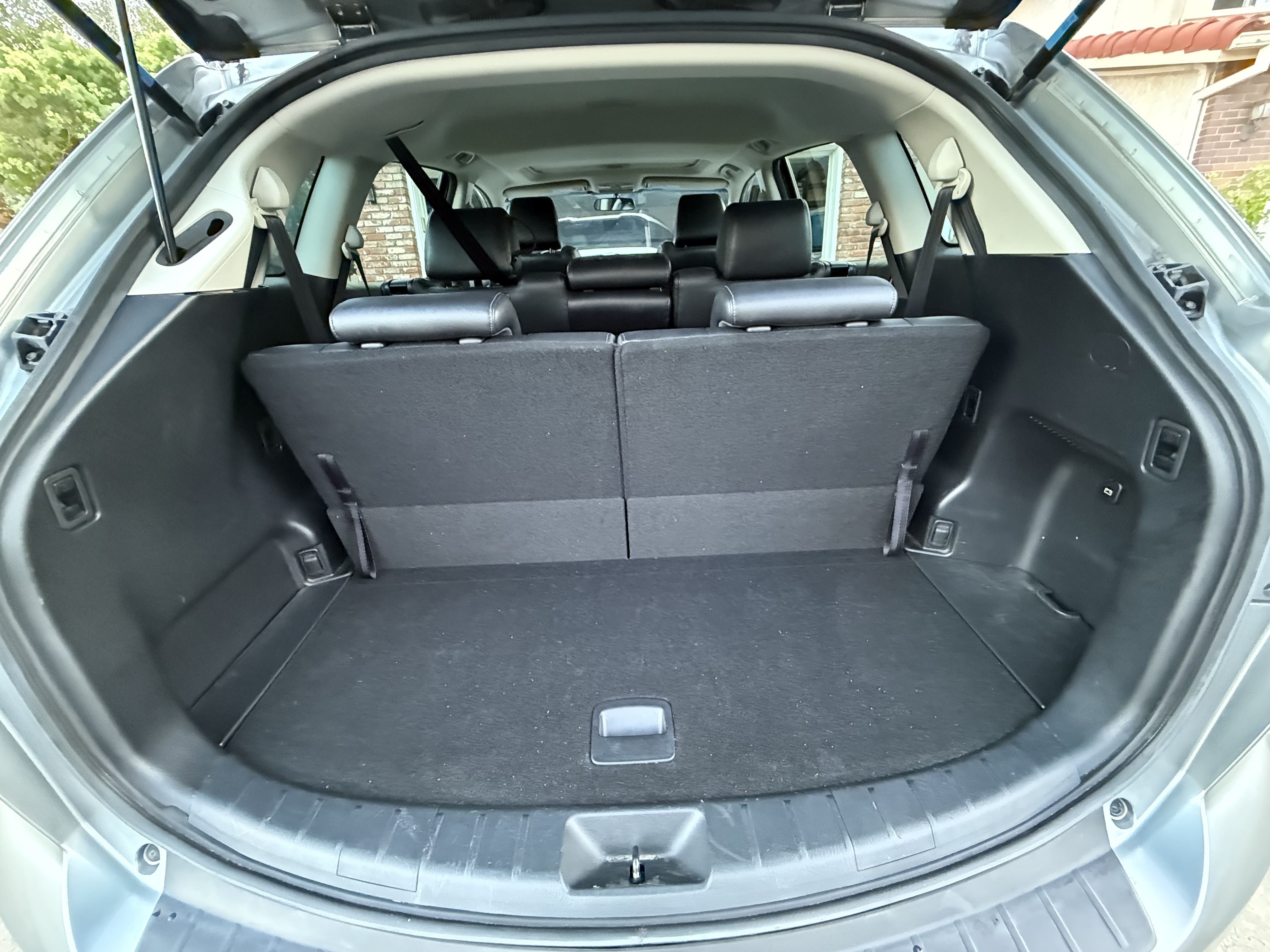 Used 2011 MAZDA CX-9 Touring w/ Moonroof & Bose Audio Pkg FWD image 16