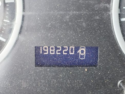 Used 2012 RAM 1500 Express image 18