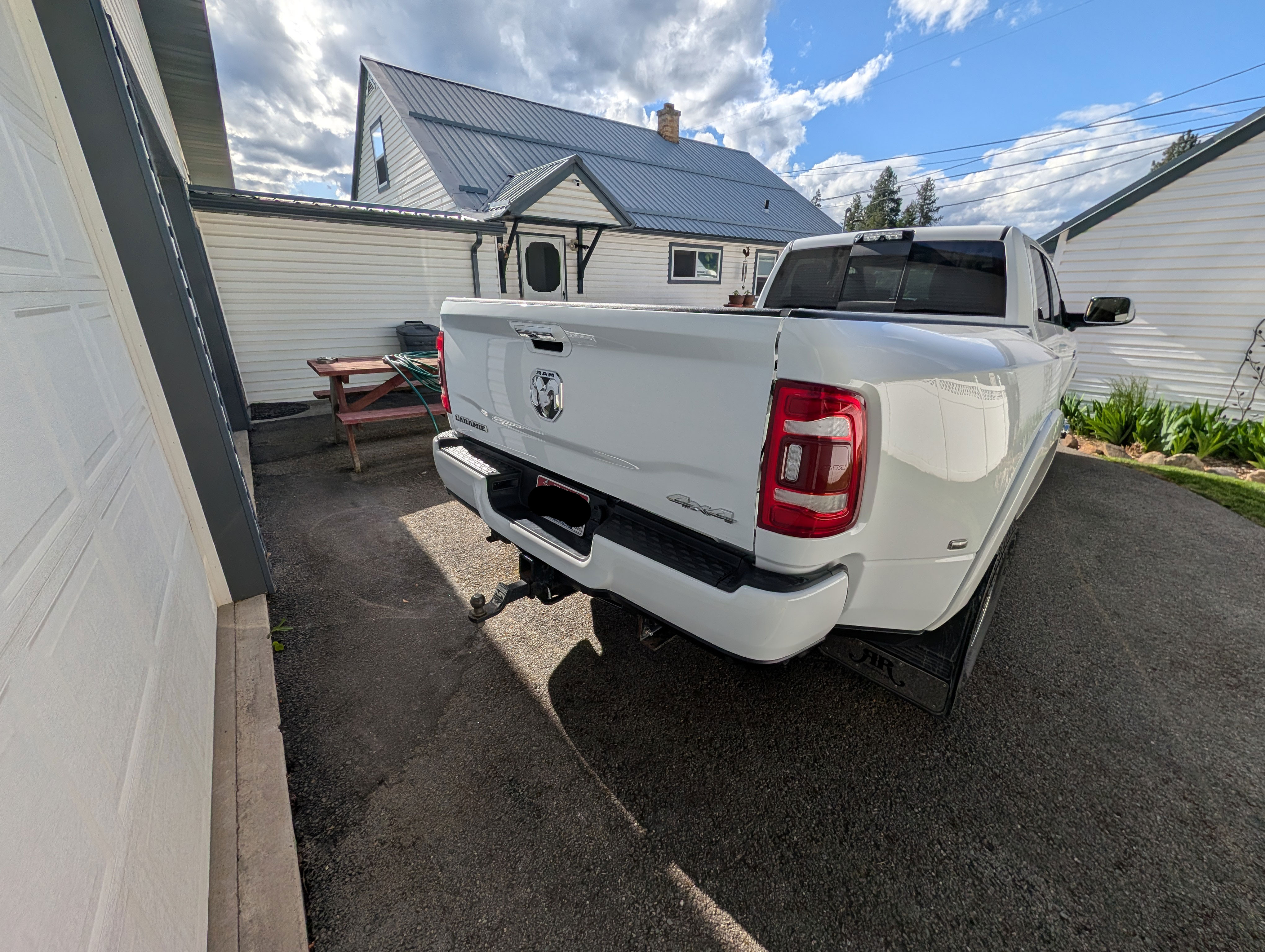 Used 2020 RAM 3500 Laramie AWD/4WD image 10
