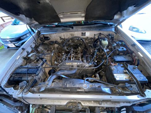 Used 2000 Toyota 4Runner Limited image 4