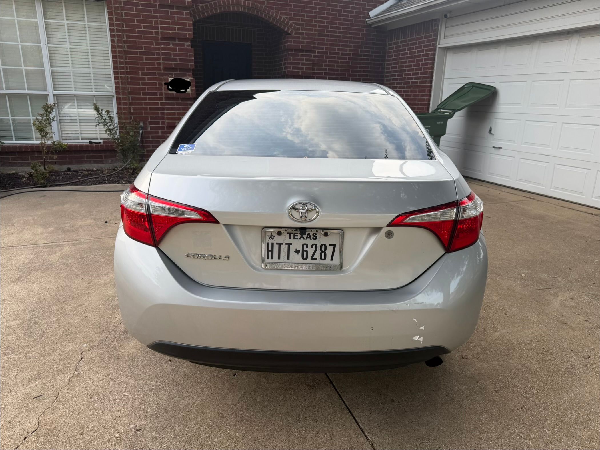 Used 2016 Toyota Corolla L FWD image 2