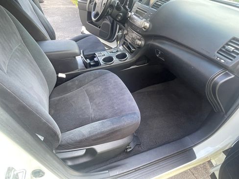 Used 2009 Toyota Highlander Sport FWD image 19