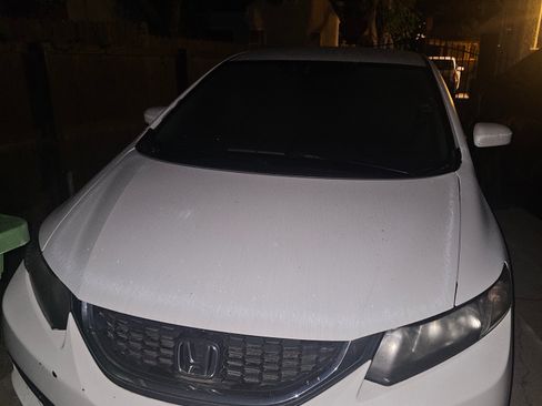 Used 2014 Honda Civic LX image 2