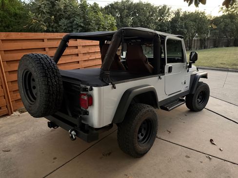 Used 2004 Jeep Wrangler 4WD image 14