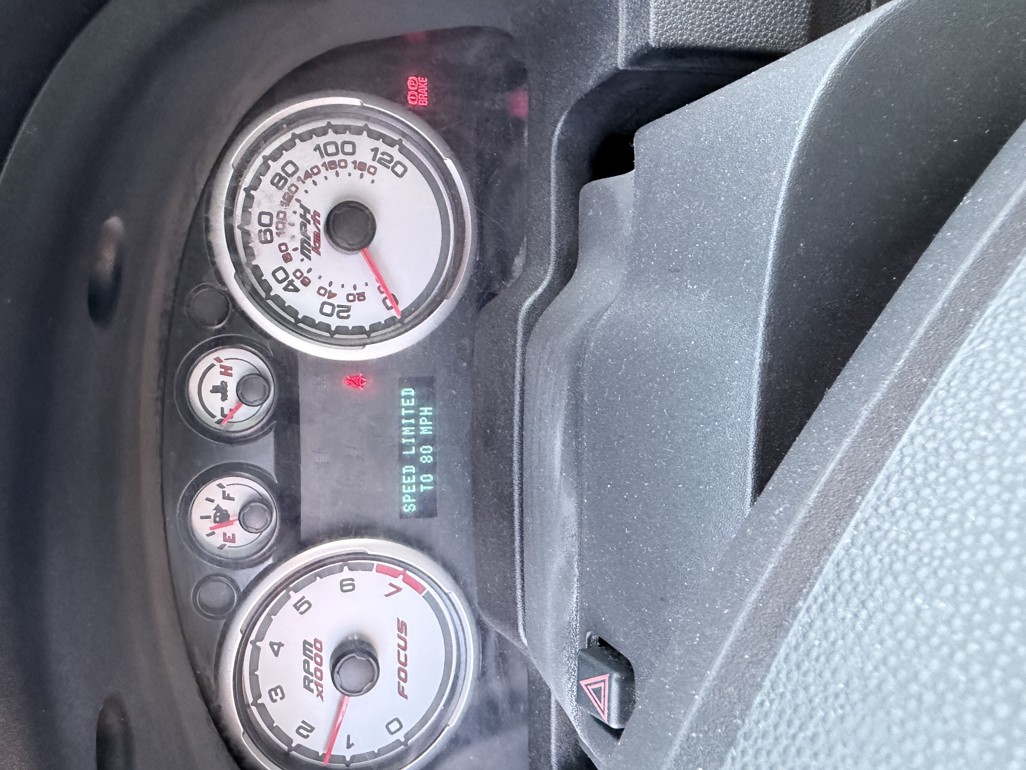 Used 2010 Ford Focus SE FWD image 15