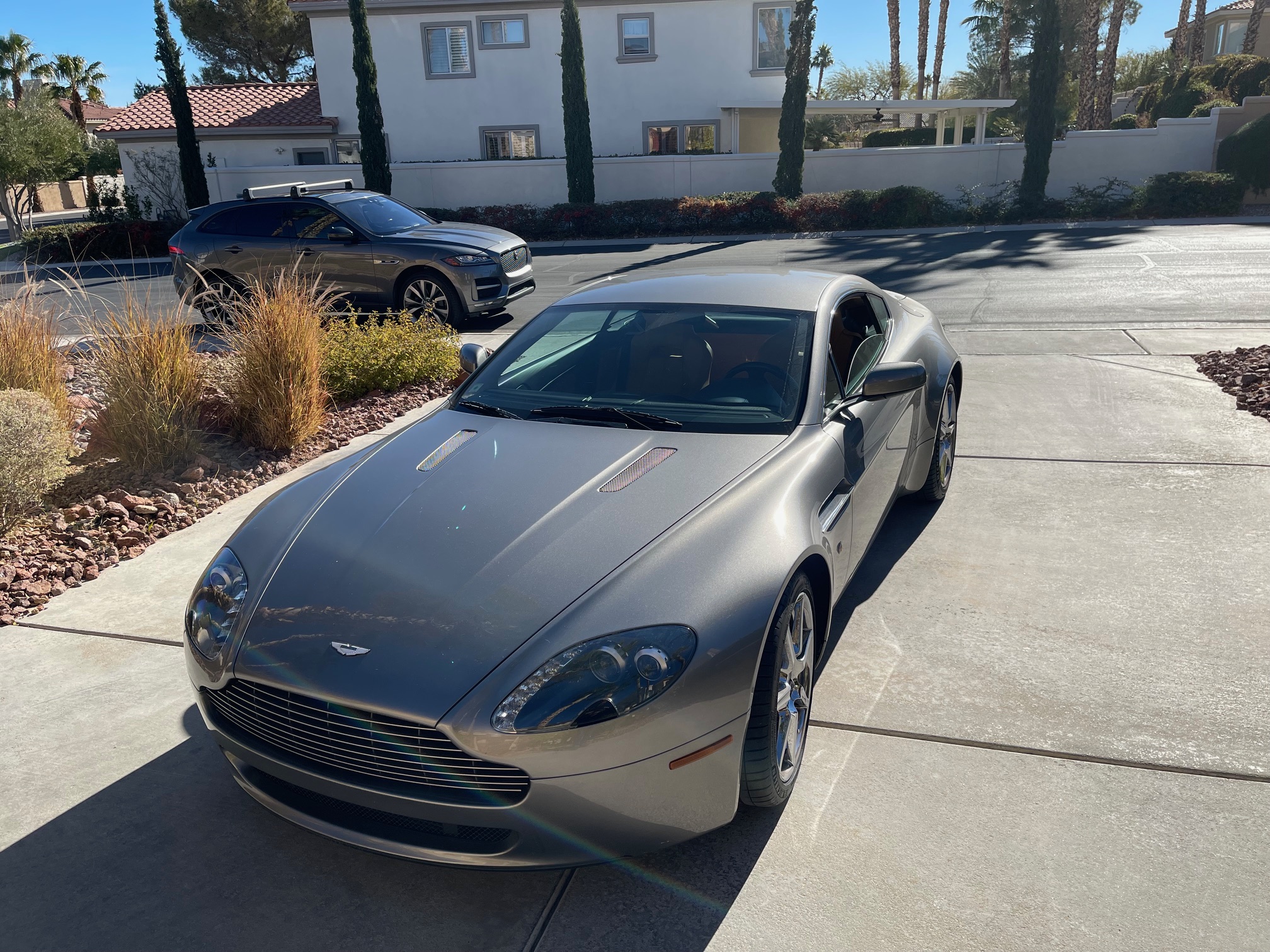Used 2008 Aston Martin V8 Vantage Coupe RWD image 6