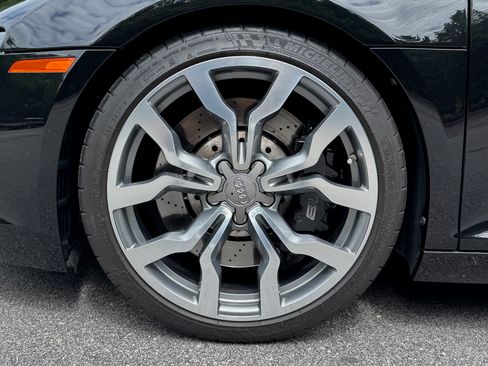 Used 2012 Audi R8 V10 AWD/4WD image 19