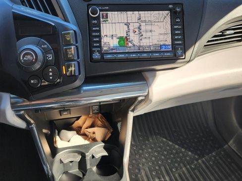 Used 2012 Honda CR-Z EX image 12