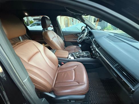 Used 2019 Audi Q7 3.0T Premium w/ Convenience Package AWD/4WD image 4