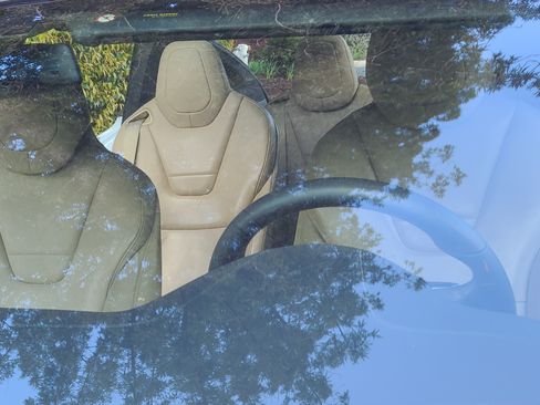 Used 2016 Tesla Model X 75D image 6