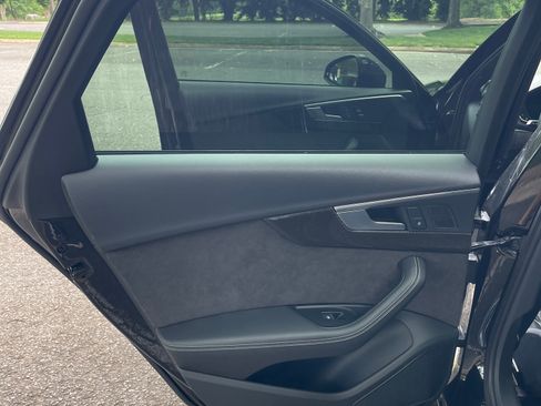 Used 2018 Audi S4 Premium Plus w/ Navigation Package image 21