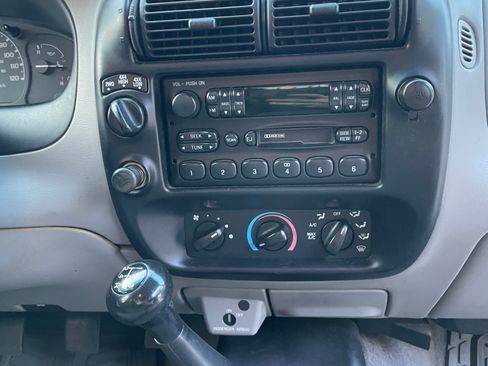 Used 1999 Ford Ranger 4x4 Regular Cab image 13