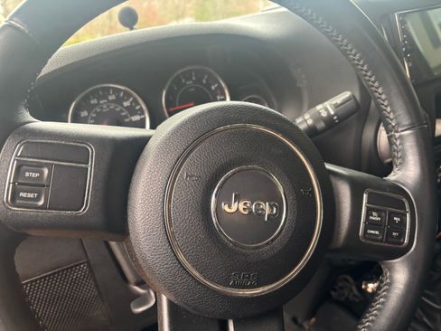 Used 2014 Jeep Wrangler Sport w/ Quick Order Package 23S AWD/4WD image 6