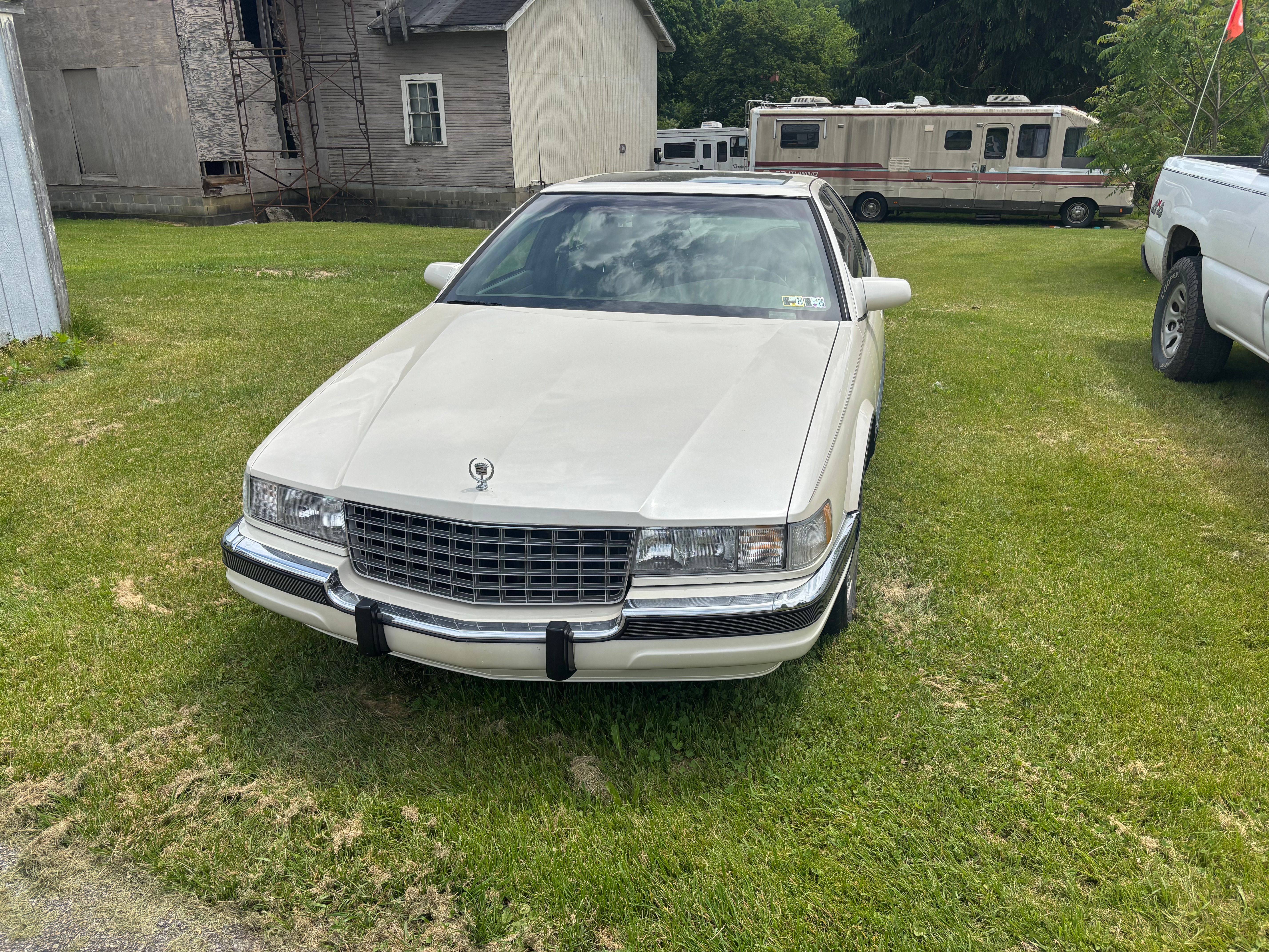 Used 1993 Cadillac Seville FWD image 1
