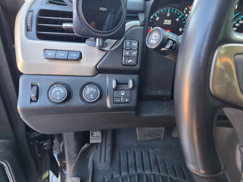 Used 2019 GMC Yukon XL Denali w/ Denali Ultimate Package image 10