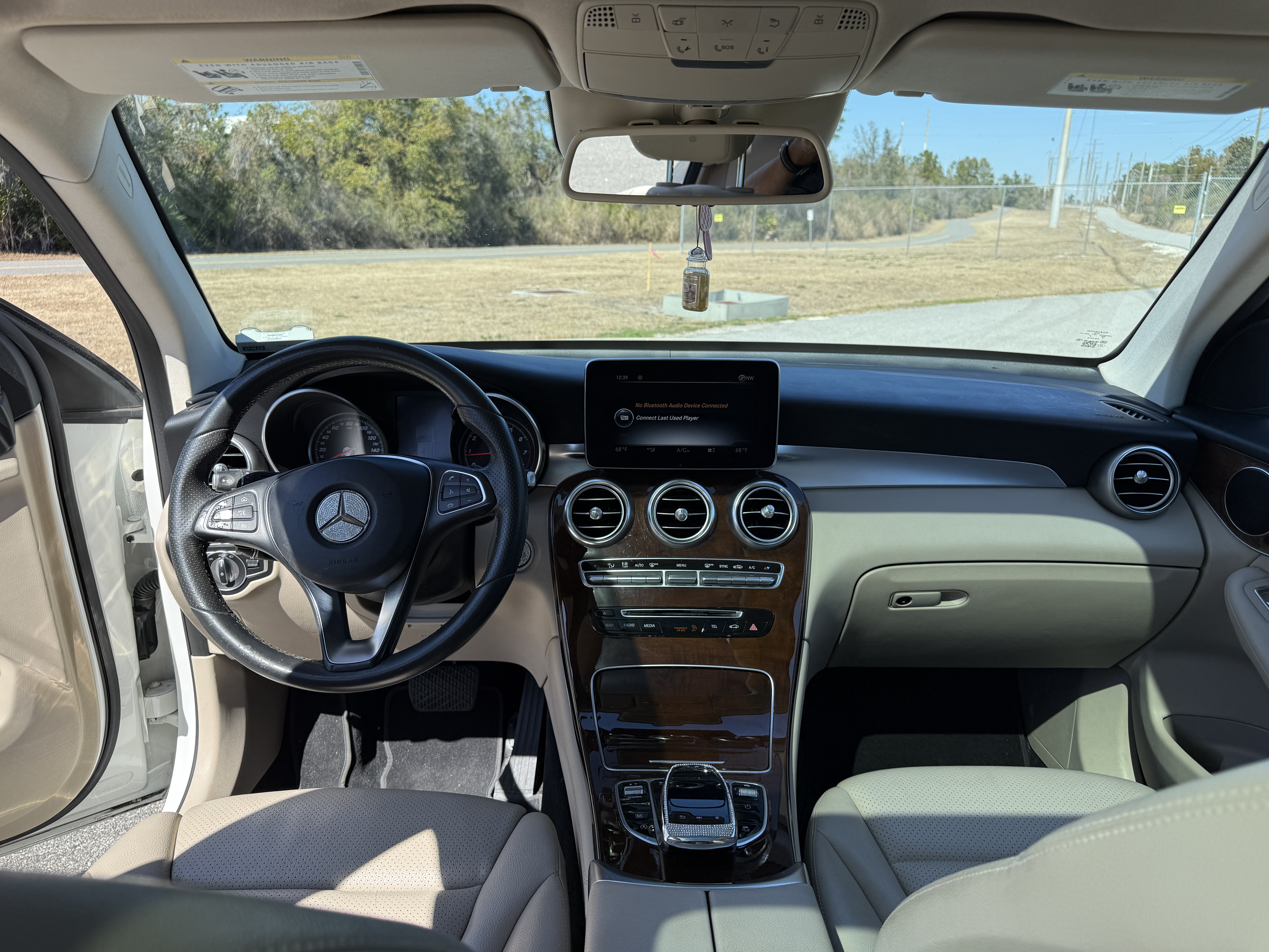 Used 2018 Mercedes-Benz GLC 300 image 1