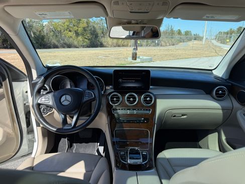 Used 2018 Mercedes-Benz GLC 300 image 1
