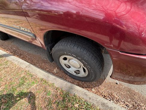 Used 2006 Toyota Tundra SR5 image 10